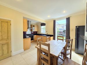 Photo 24- click for photo gallery